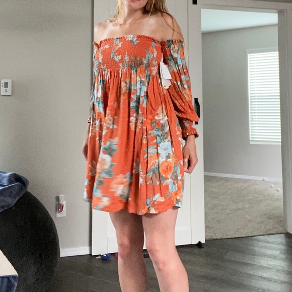 Short floral summer dress - Picture 2 of 5